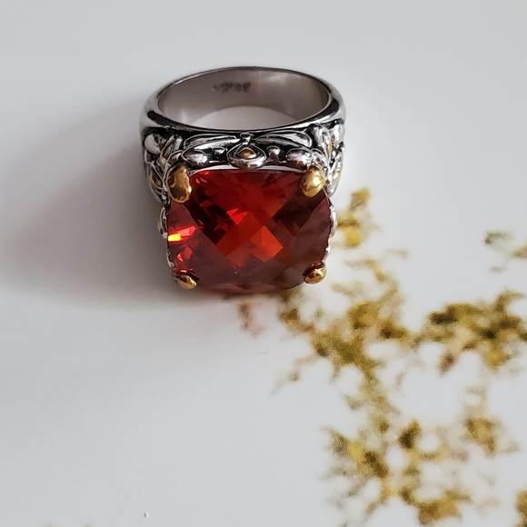 Fabulous Checkerboard Faceting Firey Color Ring - Picture 7 of 11